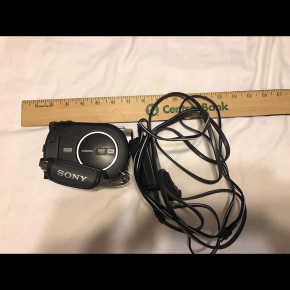 Sony HandyCam - Picture 4 of 5